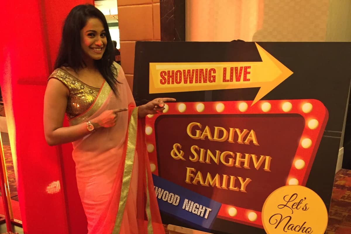 Star Sports Anchor Reena D’souza hosted big fat Sangeet for Singhvi & Gadiya parivaar