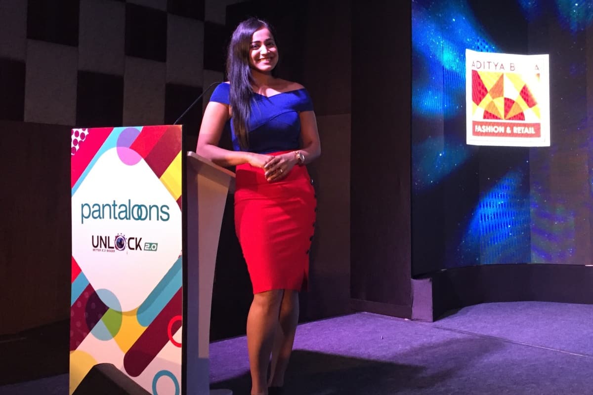 Fluent Kannada Emcee Reena hosts Aditya Birla Pantaloons south zone meet 2018