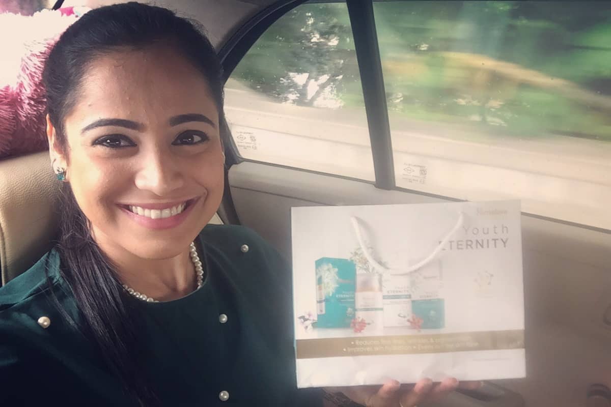 Emcee Reena hosts Himalaya Youth Eternity Bloggers and Media Meet 2018