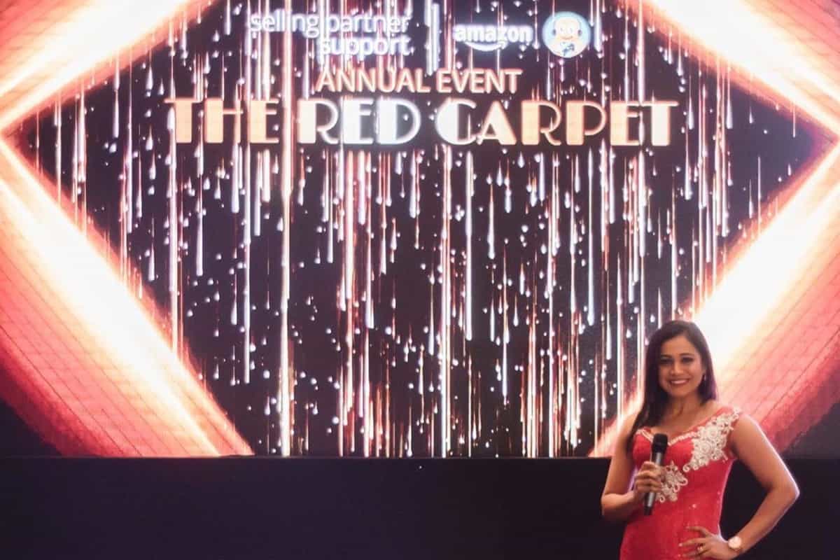 Bangalore Anchor Reena Dsouza hosts Amazon Selling partner support annual event 2018