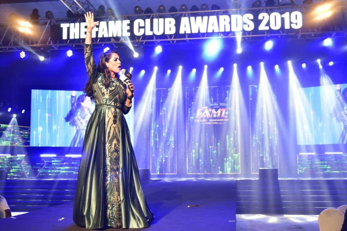 Emcee Reena hosts Fame Club awards 2019 for Reliance General Insurance